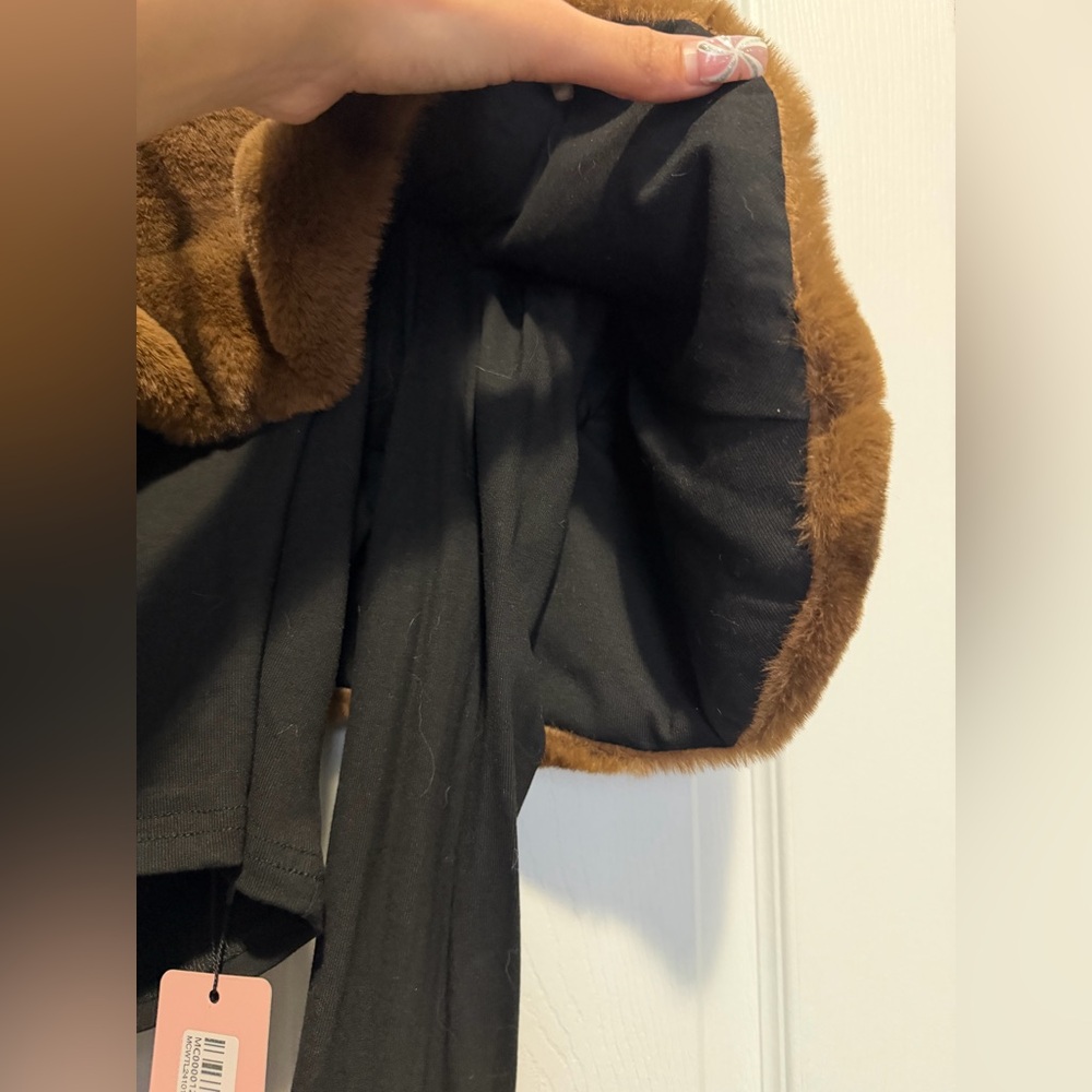 Black and Brown Faux Fur Long Sleeve Top - Picture 9 of 10